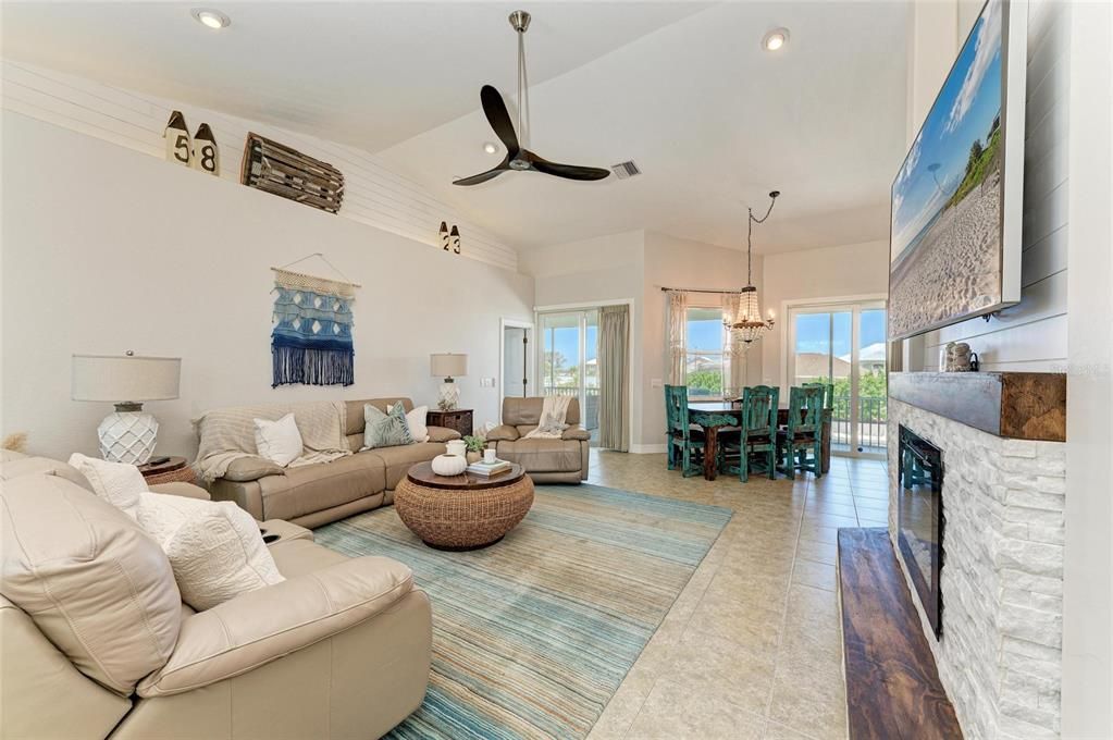 Dining room, Fireplace, Interior, Living room, Pendant Lights, Recessed Lighting