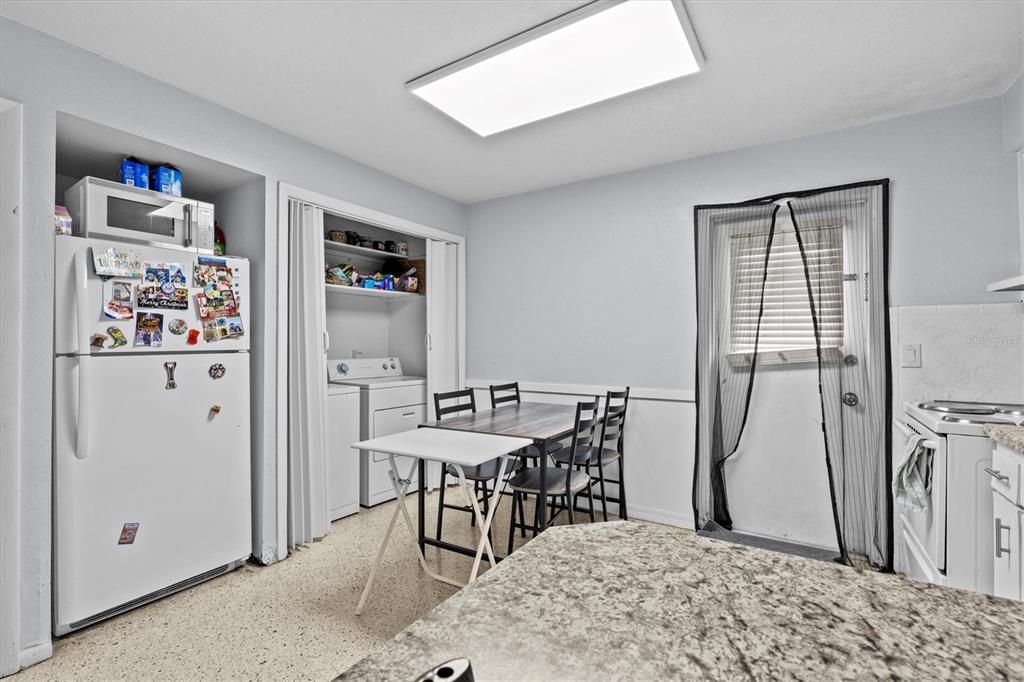 Dining room, Interior, Washer