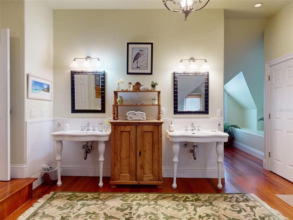 Bathroom, Dual Sink Vanities, Interior, Wood Texture Flooring