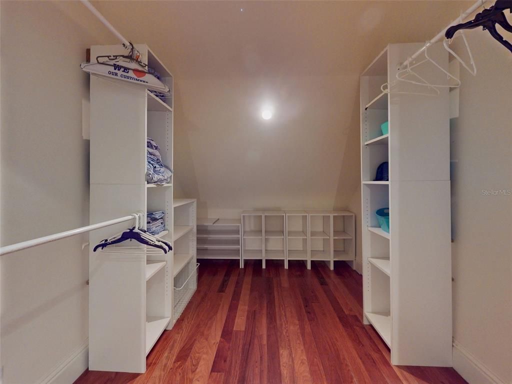 Interior, Recessed Lighting, Walk-in Closets, Wood Texture Flooring
