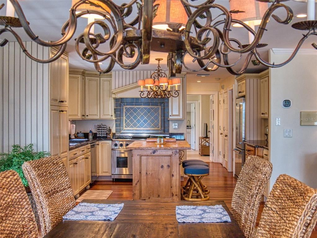 Chandelier, Interior, Kitchen, Recessed Lighting, Wood Texture Flooring