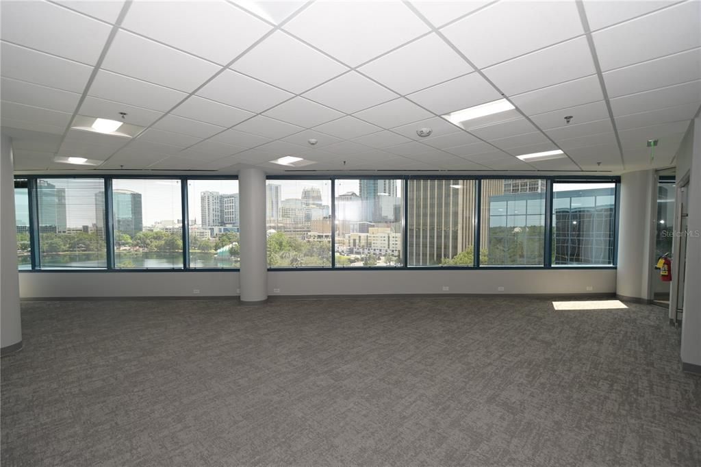 Empty room, Interior, Recessed Lighting