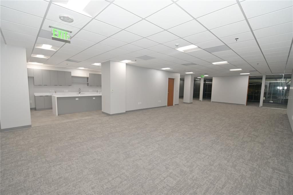 Empty room, Interior, Kitchen, Recessed Lighting