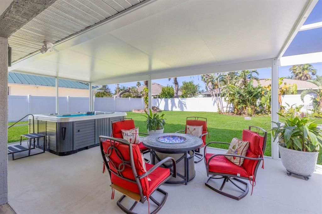 Backyard, Exterior, Hot Tub