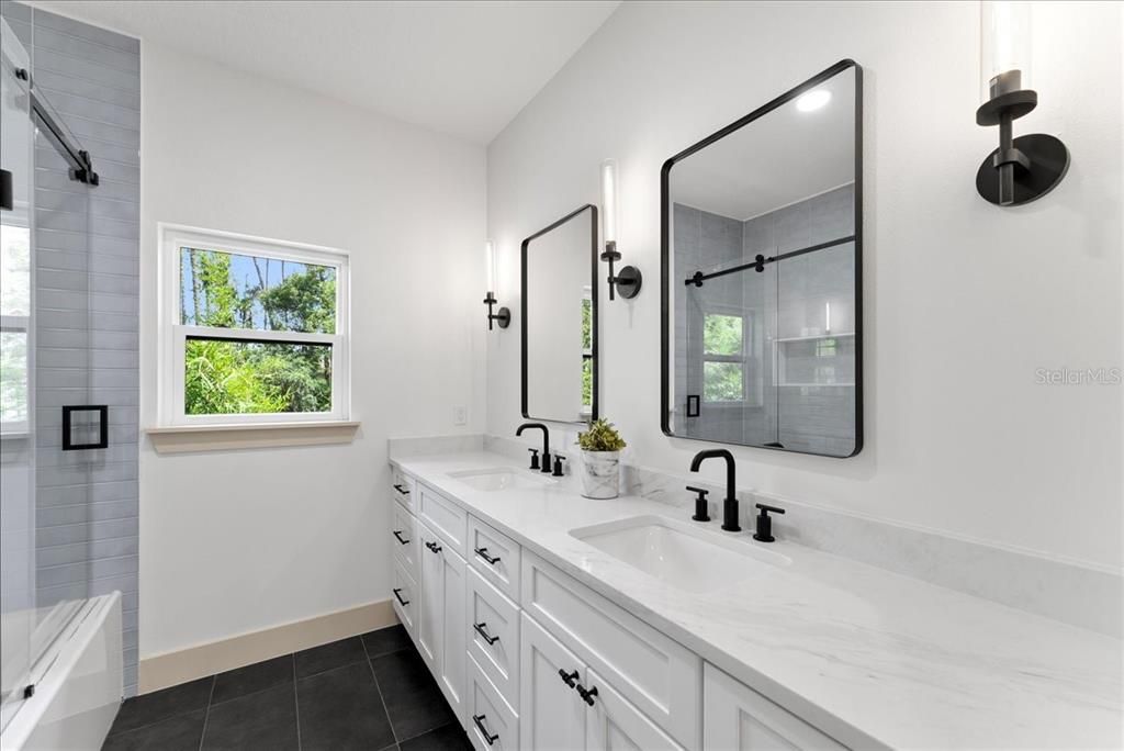 Bathroom, Dual Sink Vanities, Interior, Recessed Lighting