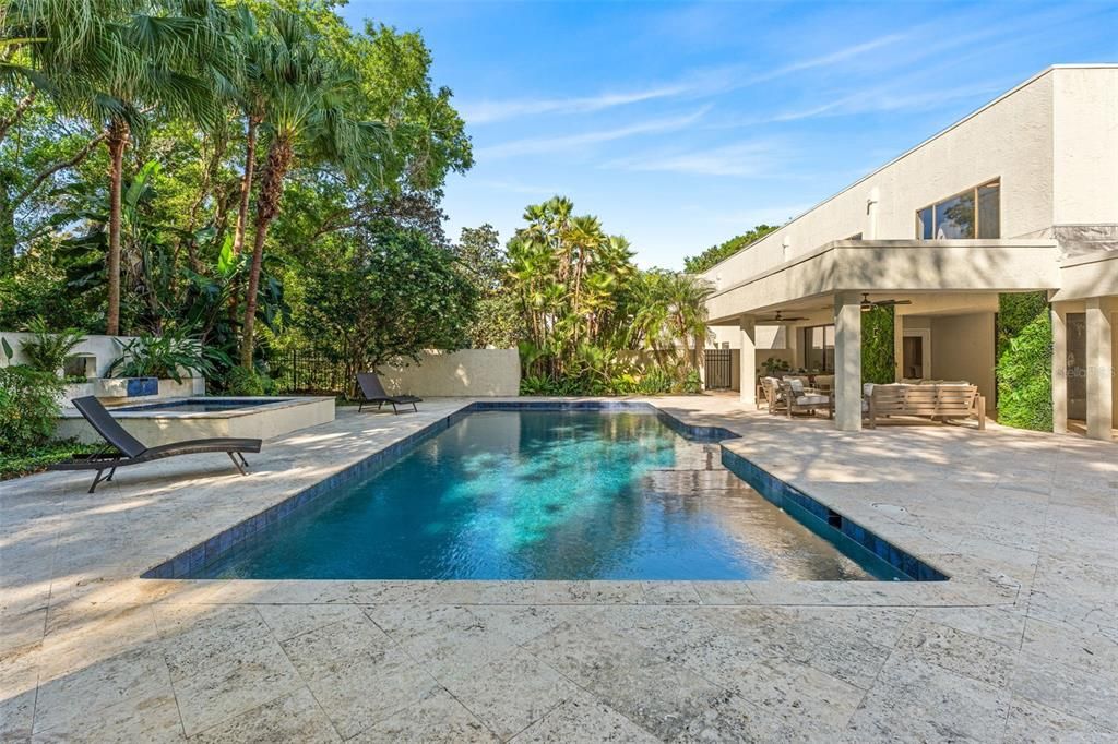 Exterior, Pool