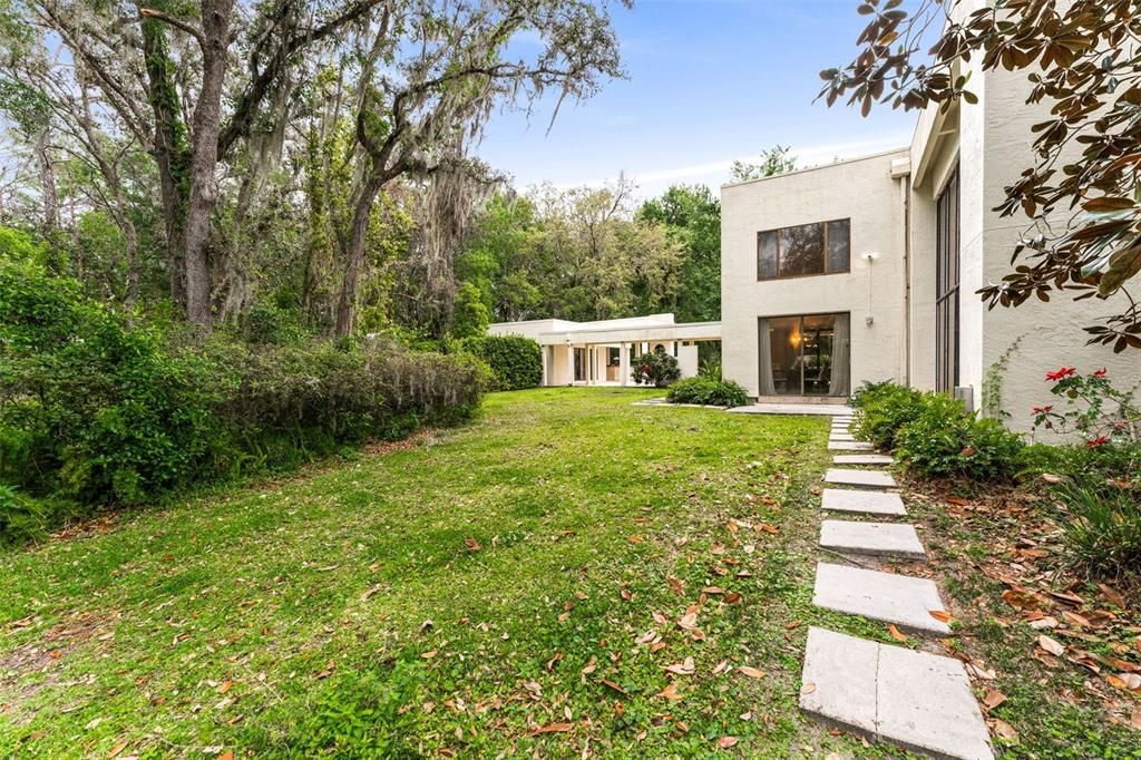 Backyard, Exterior