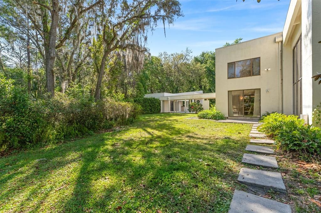 Backyard, Exterior