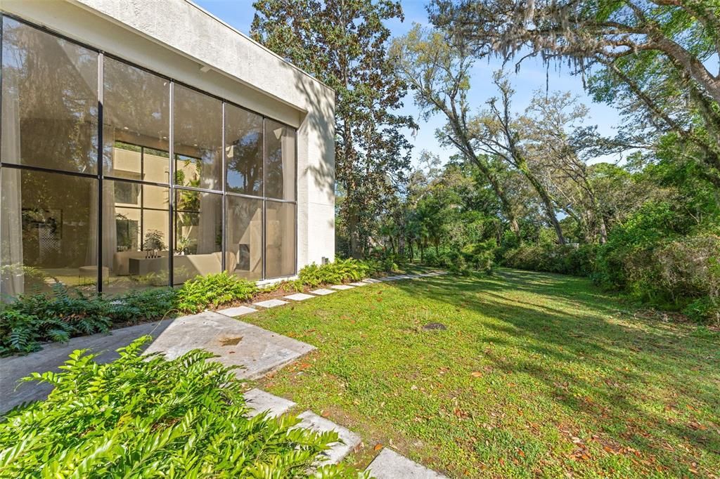 Backyard, Exterior