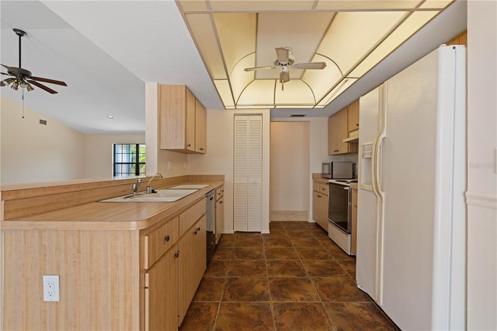 Interior, Kitchen, Recessed Lighting