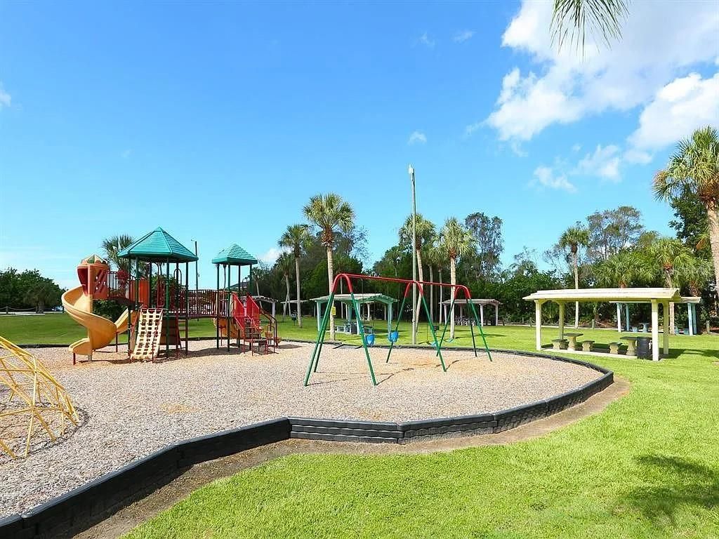 Backyard, Exterior, Playground