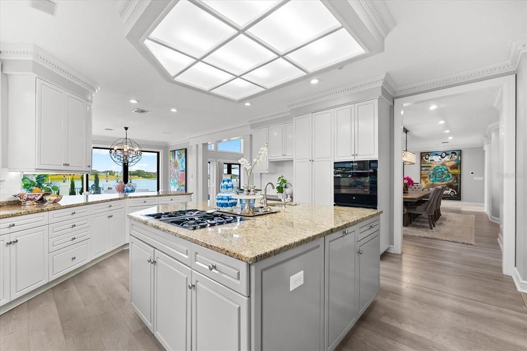 Chandelier, Dining room, Interior, Kitchen, Pendant Lights, Recessed Lighting, Wood Texture Flooring
