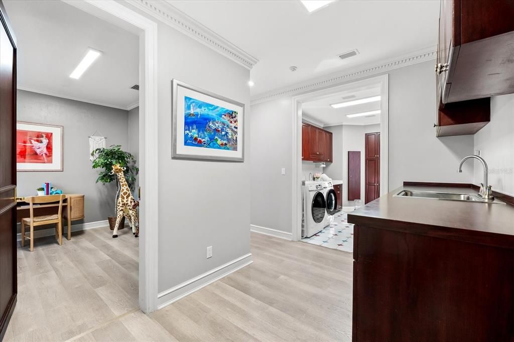 Dining room, Interior, Recessed Lighting, Washer, Wood Texture Flooring