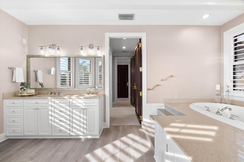 Bathroom, Dual Sink Vanities, Interior, Recessed Lighting, Wood Texture Flooring