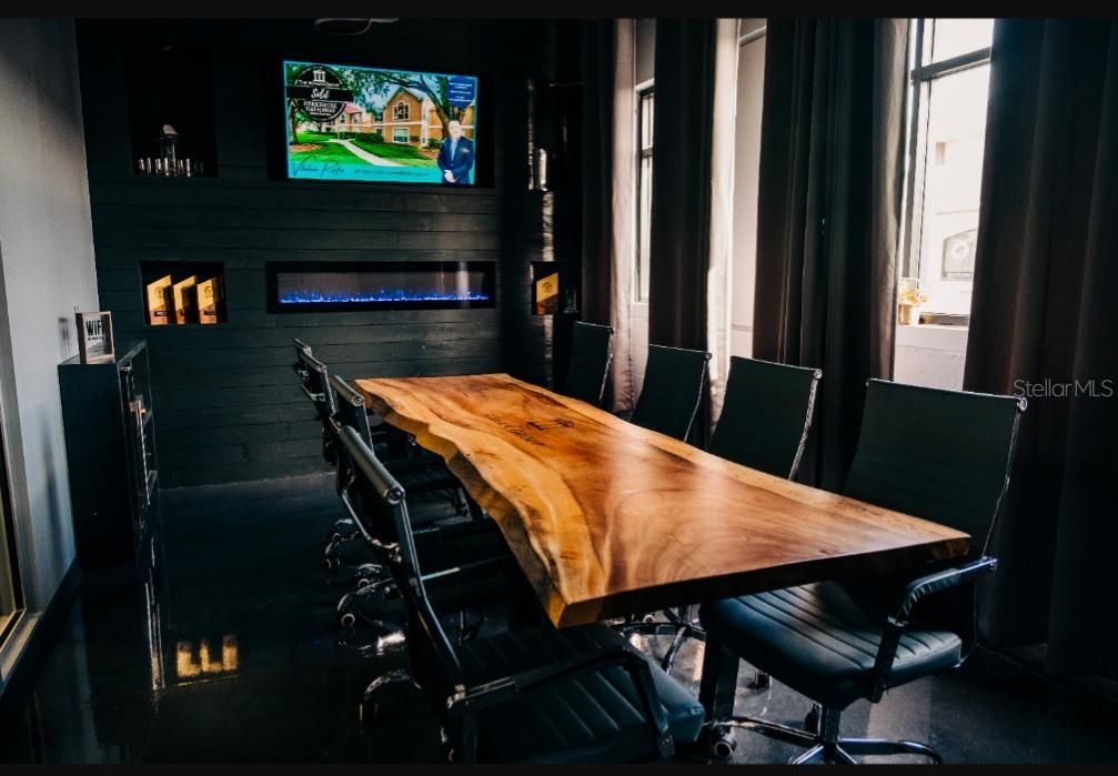 Dining room, Fireplace, Interior