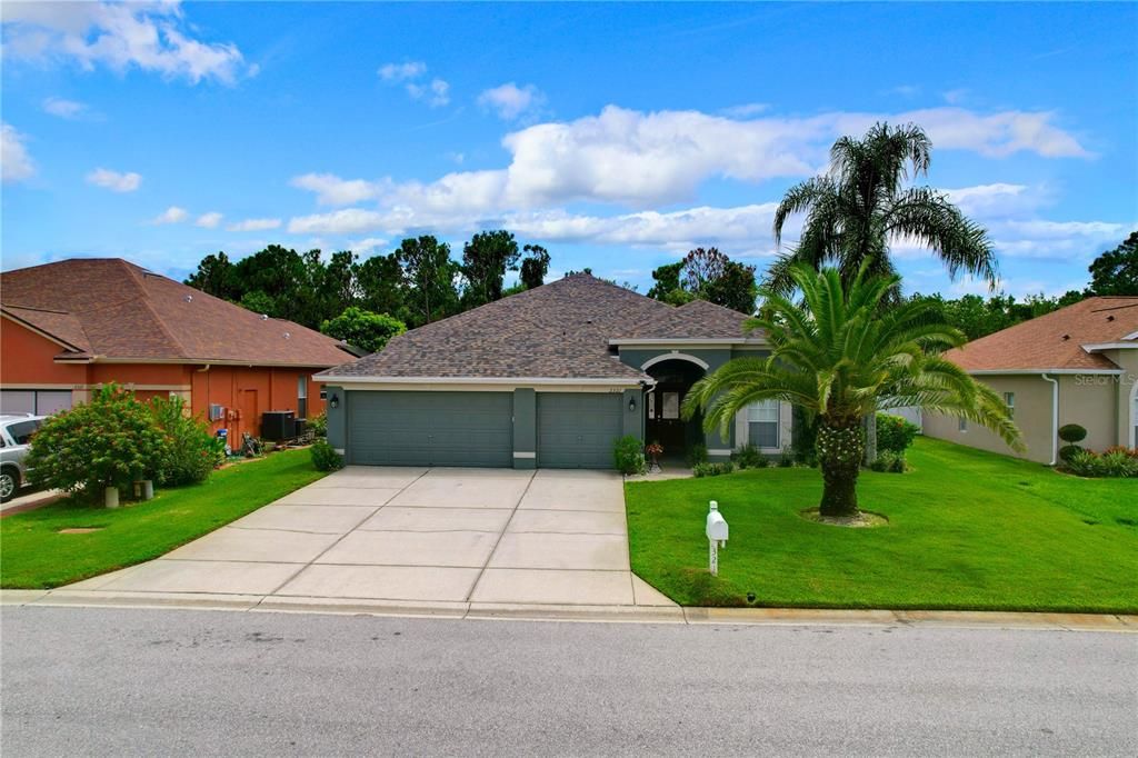Attached, Exterior, Facade, Ranch