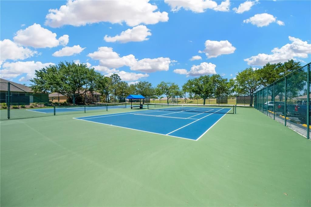 Exterior, Tennis Courts