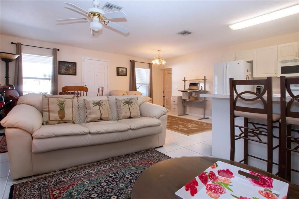 Chandelier, Dining room, Interior, Kitchen, Living room