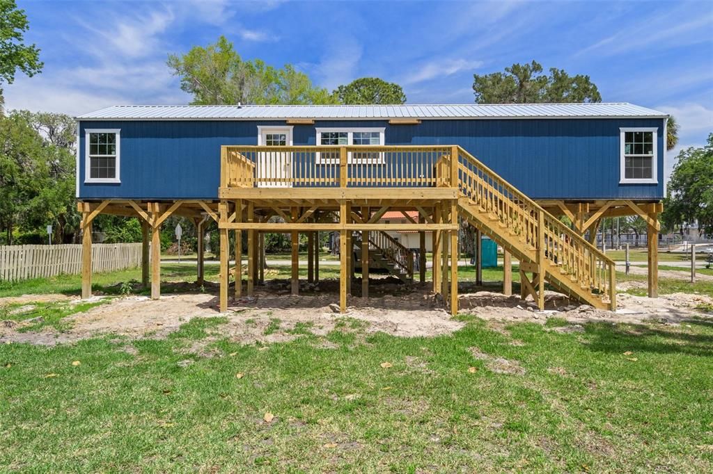 Backyard, Exterior