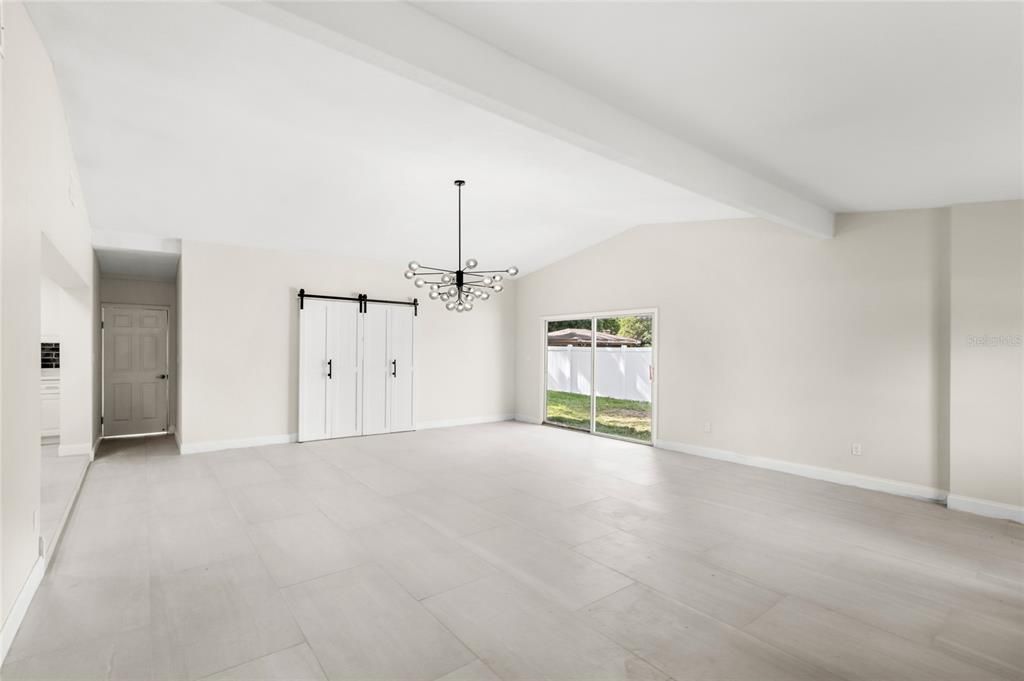 Chandelier, Empty room, Interior, Pendant Lights