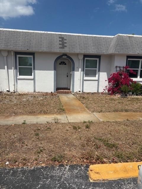 Exterior, Facade, Ranch