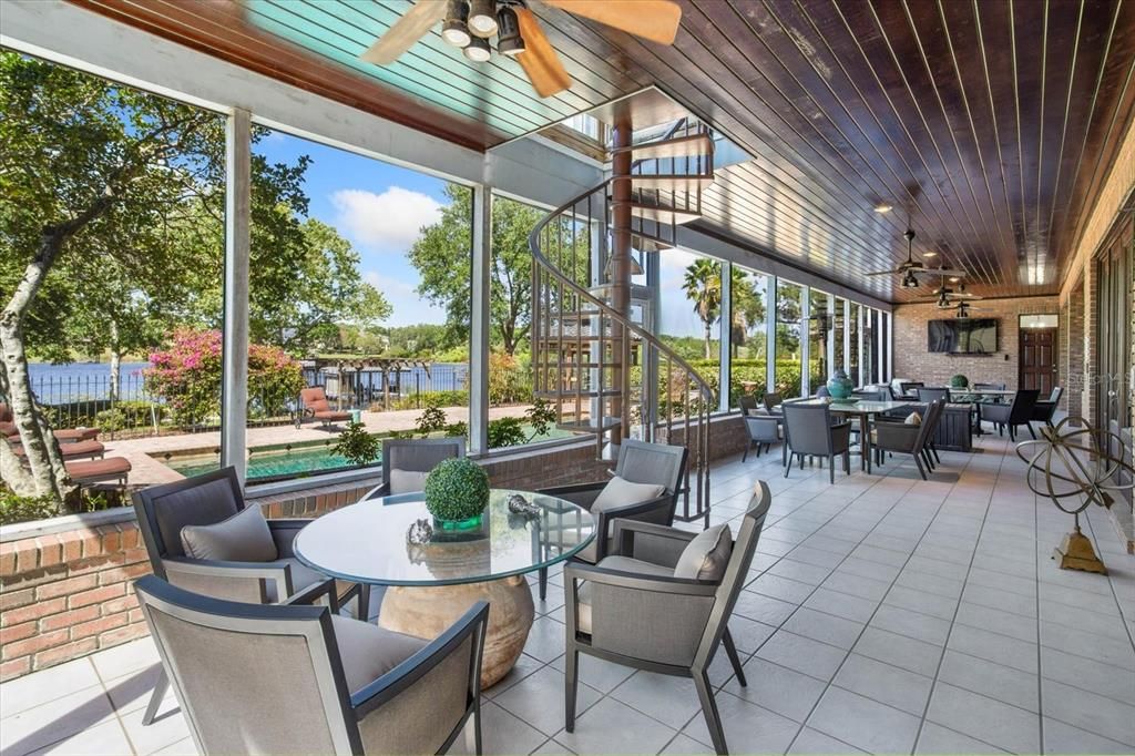 Dining room, Interior, Sun Room, Water