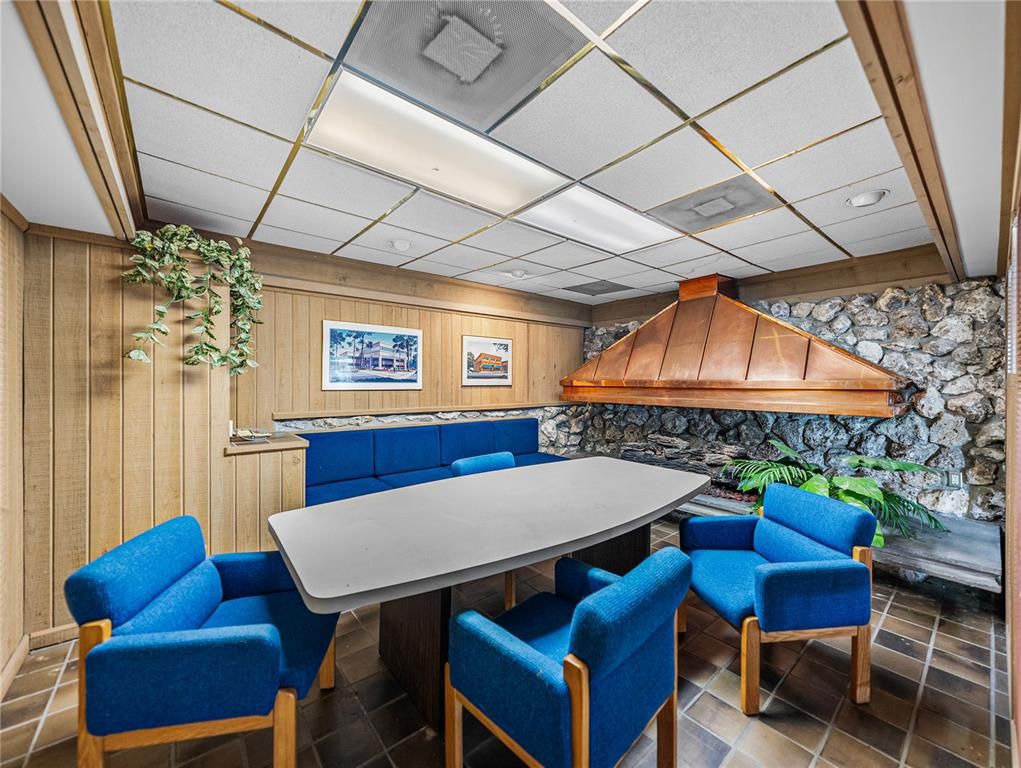 Dining room, Interior, Recessed Lighting, Stone Walls, Wooden Walls