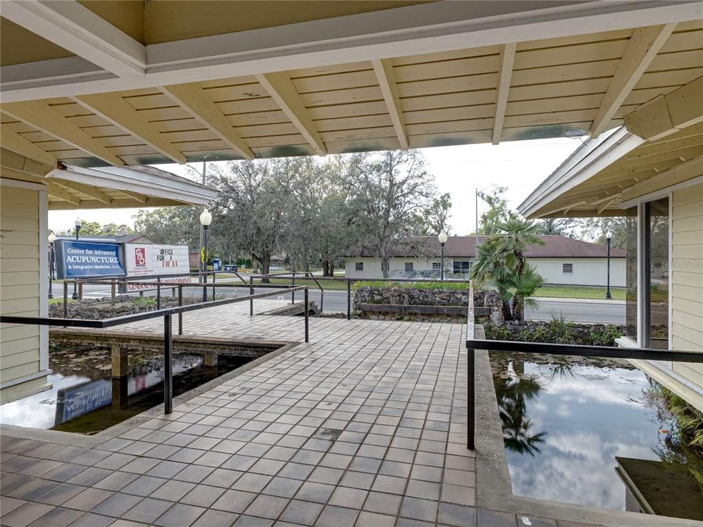 Exterior, Water