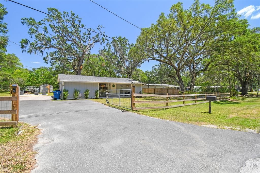 Backyard, Exterior