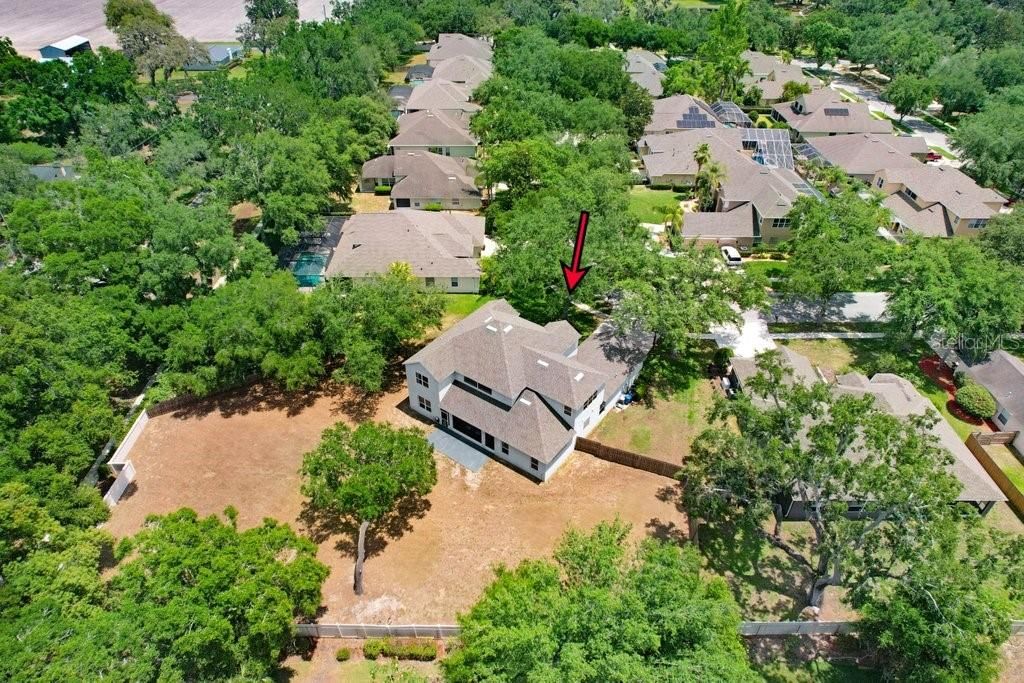 Exterior, Drone