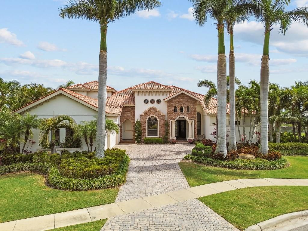 Backyard, Exterior, Facade, Mediterranean