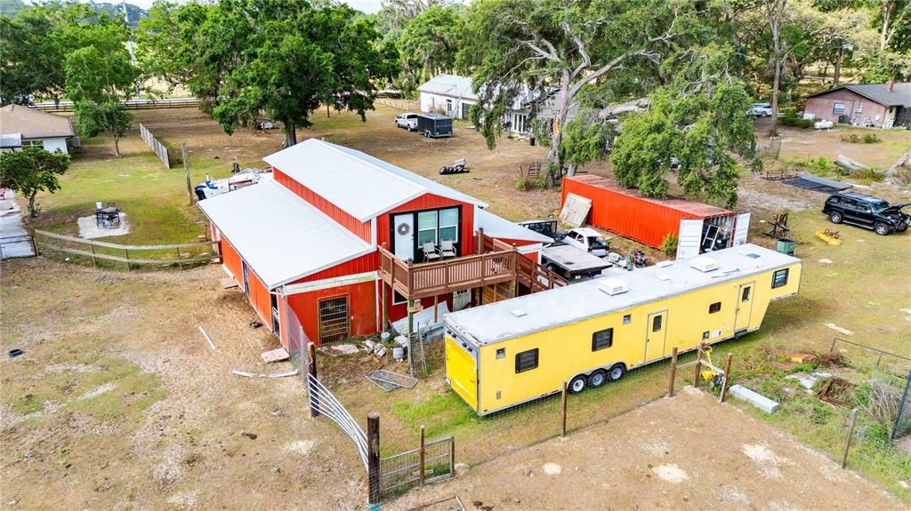 Exterior, Drone