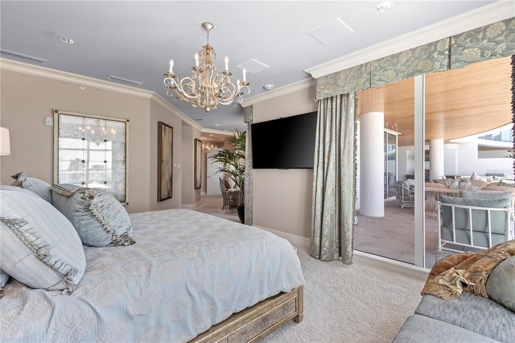 Bedroom, Chandelier, Interior, Recessed Lighting