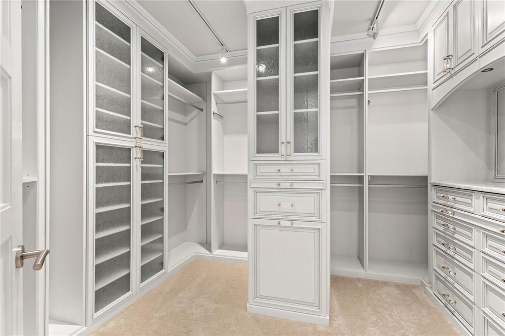 Interior, Walk-in Closets