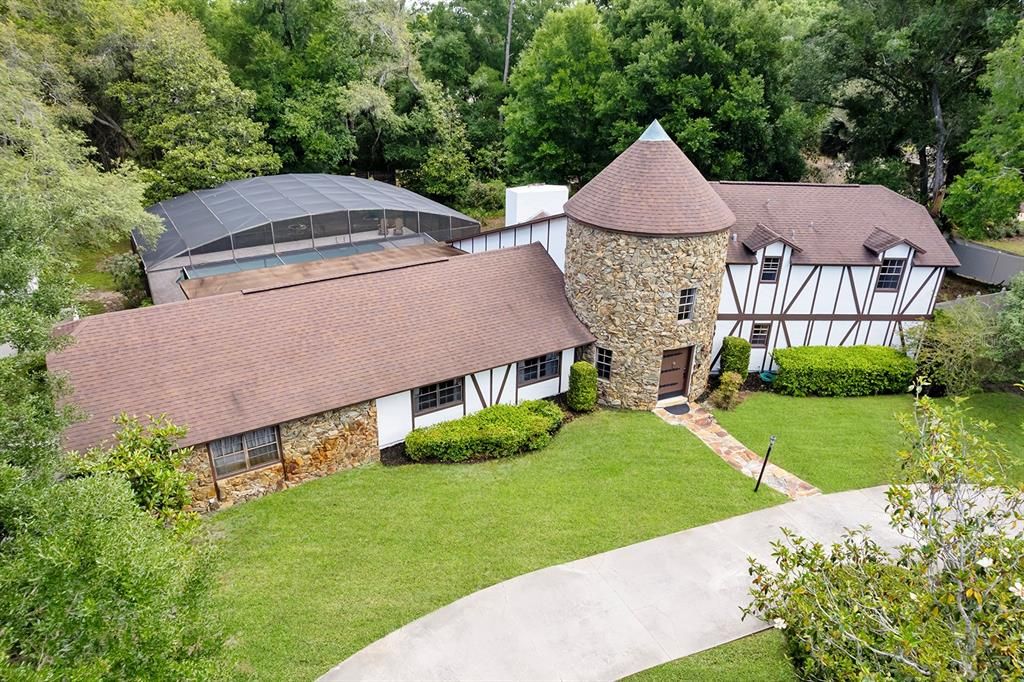 Exterior, Drone