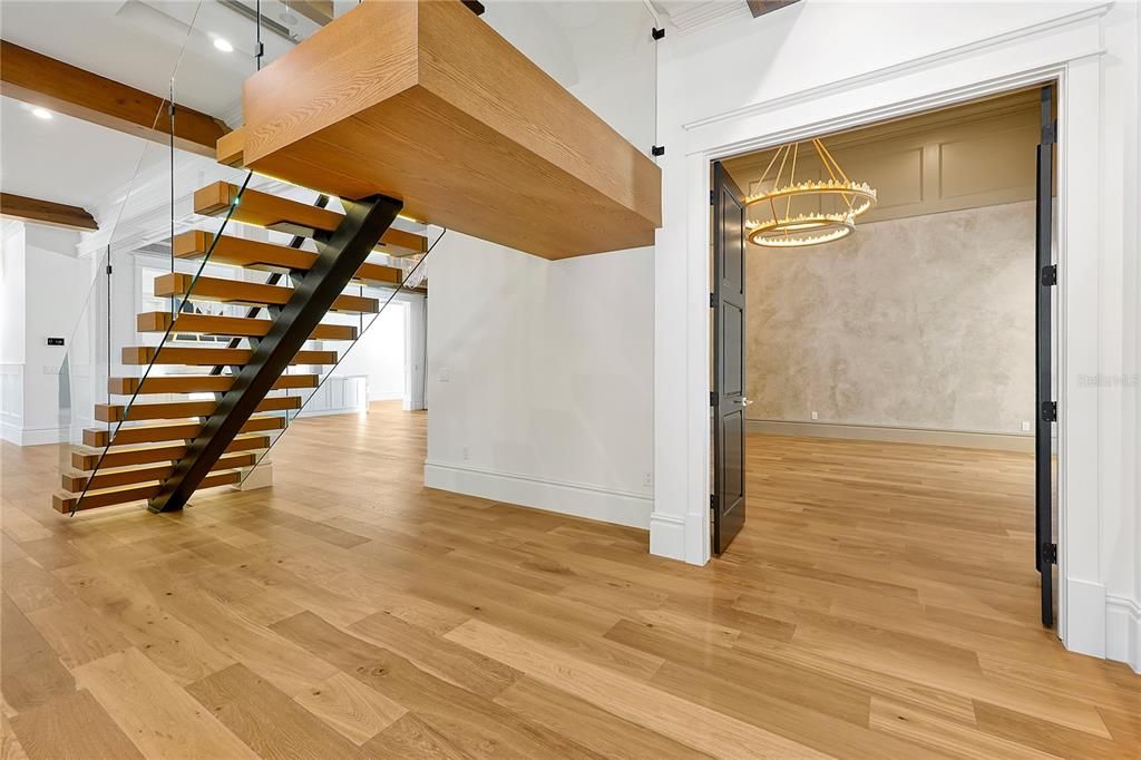 Interior, Recessed Lighting, Wood Texture Flooring
