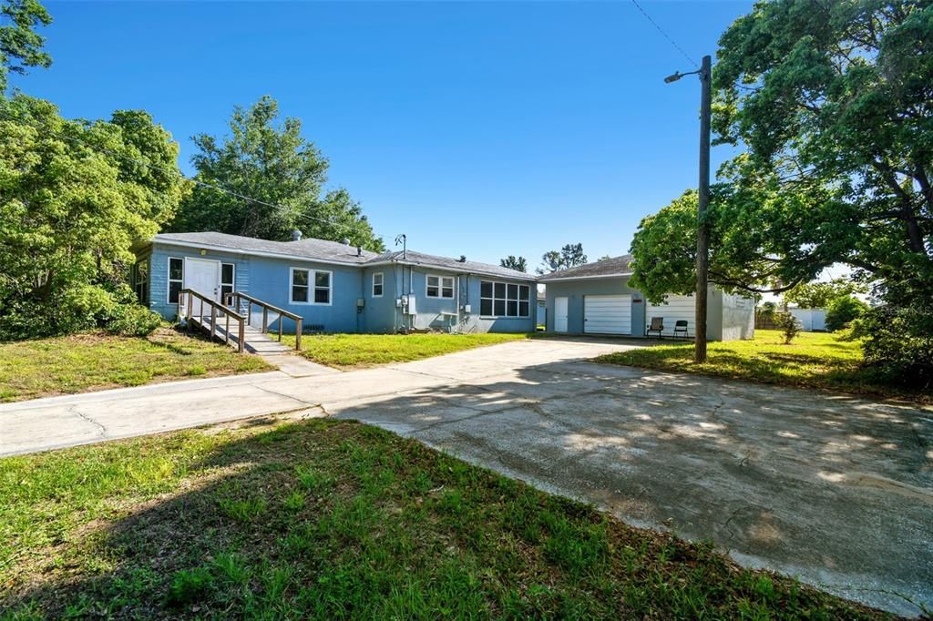 Backyard, Exterior