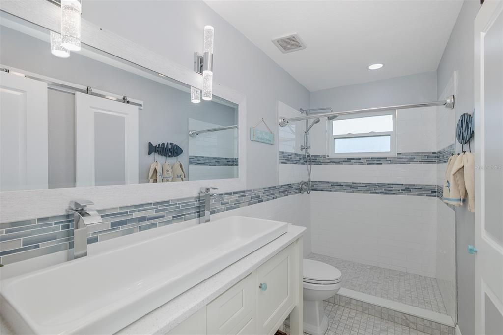 Bathroom, Interior, Recessed Lighting