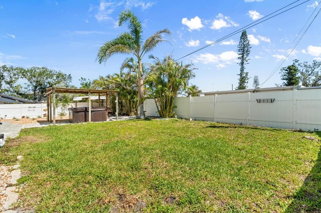 Backyard, Exterior, Hot Tub