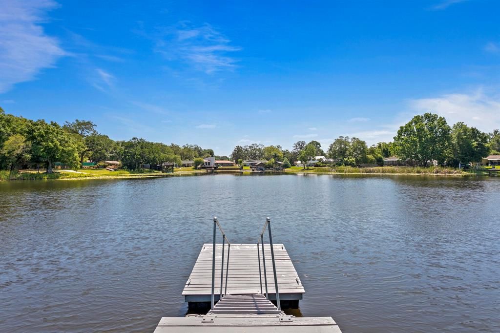 Exterior, Lake