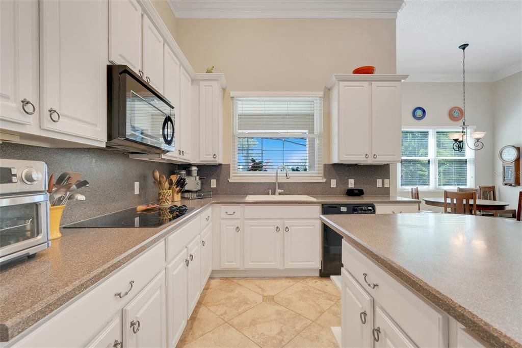 Dining room, Interior, Kitchen, Pendant Lights