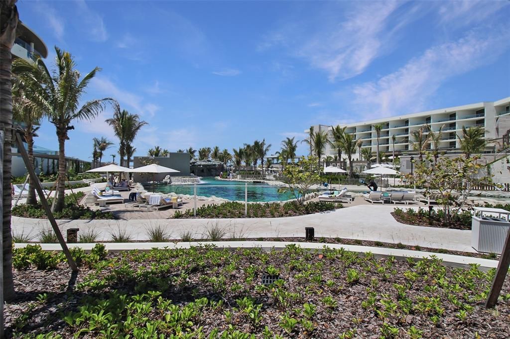 Exterior, Pool