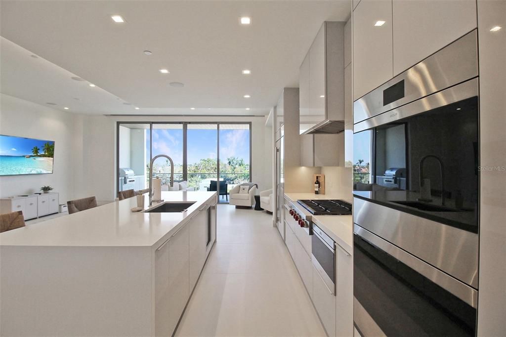 Interior, Kitchen, Living room, Recessed Lighting, Stainless Steel Appliances