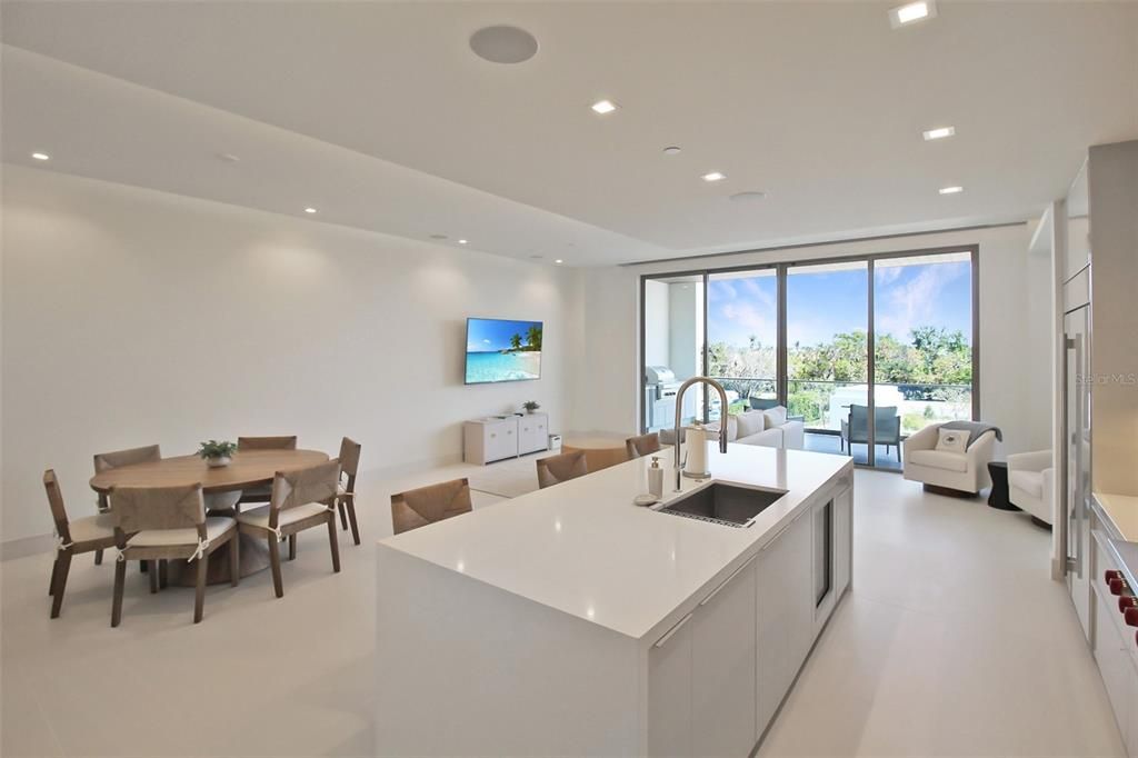 Dining room, Interior, Kitchen, Recessed Lighting