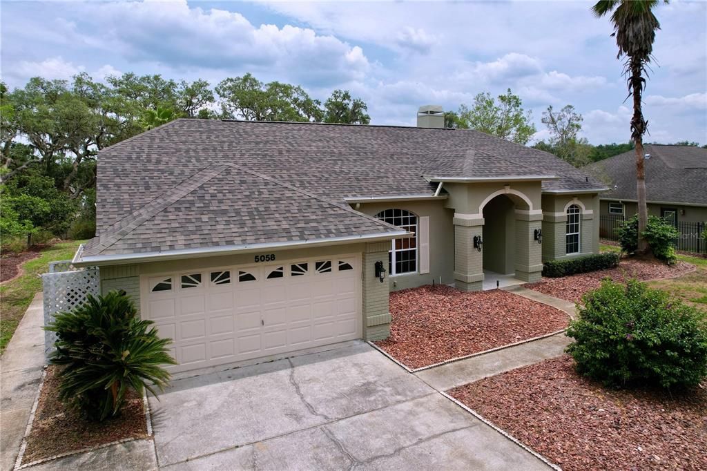 Attached, Exterior, Facade, Ranch