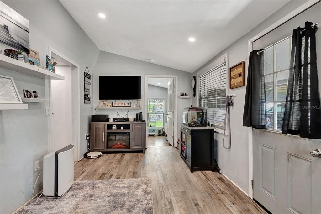 Interior, Recessed Lighting, Wood Texture Flooring
