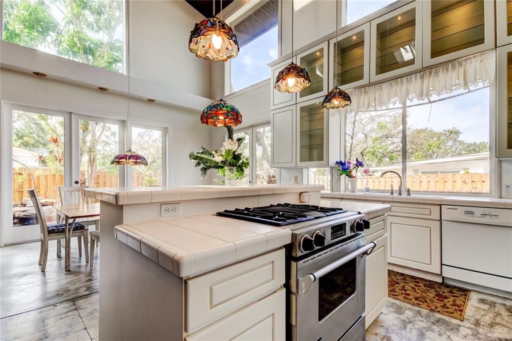 Dining room, Interior, Kitchen, Pendant Lights, Tile Countertops