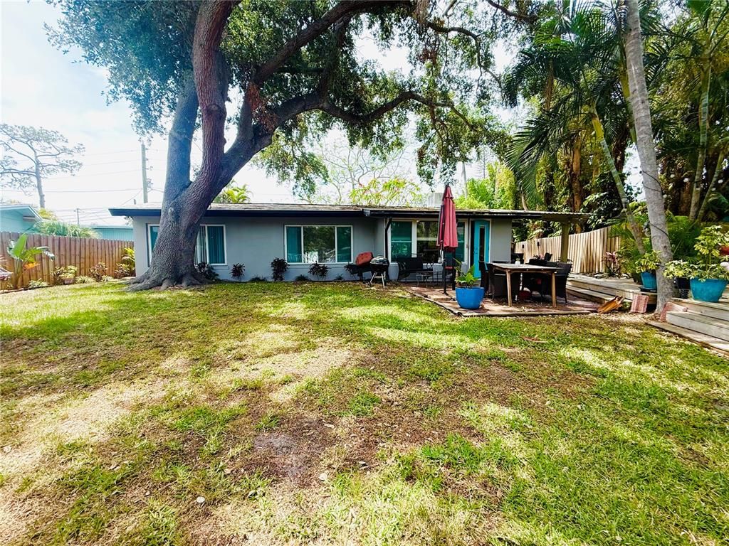 Backyard, Exterior