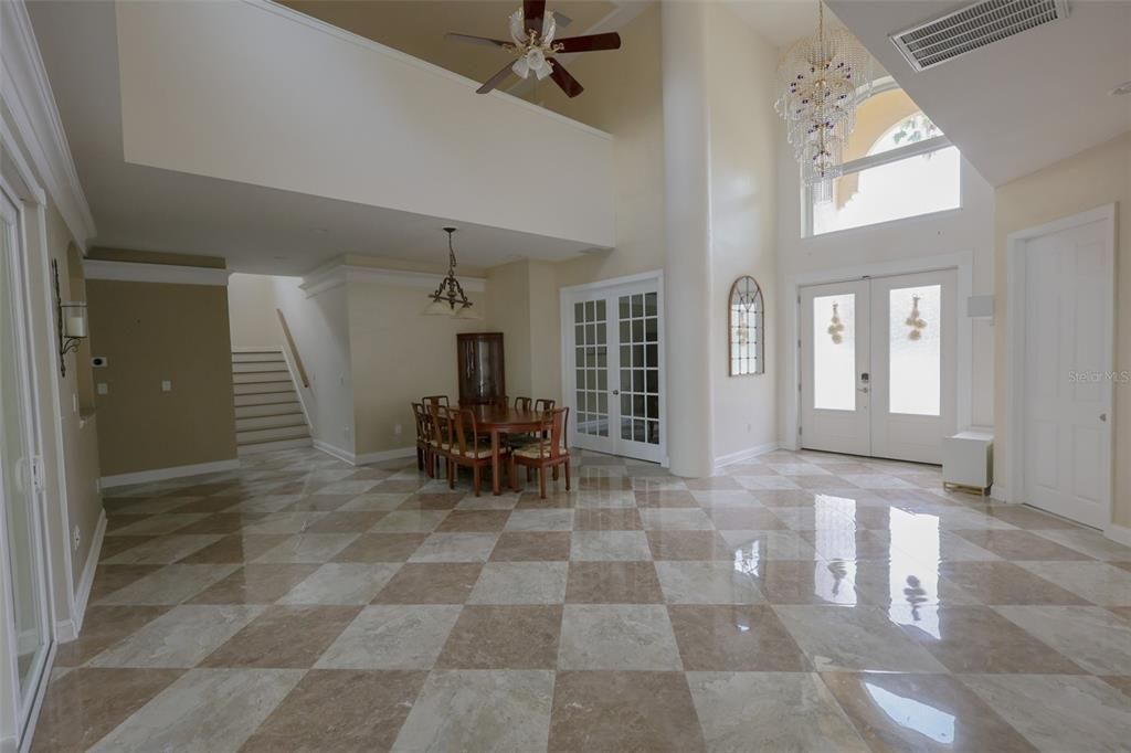 Chandelier, Dining room, Interior, Pendant Lights