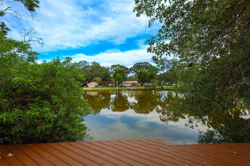 Exterior, Lake